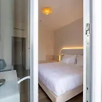 Hi - Lakeview Pool 3*