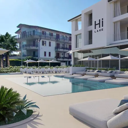 Hi - Lakeview Pool מלון