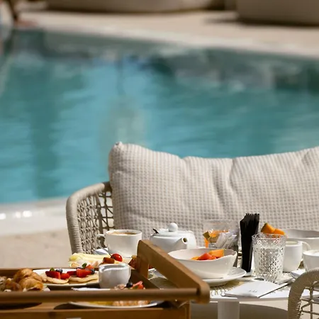 Hotel Hi - Lakeview Pool 3*